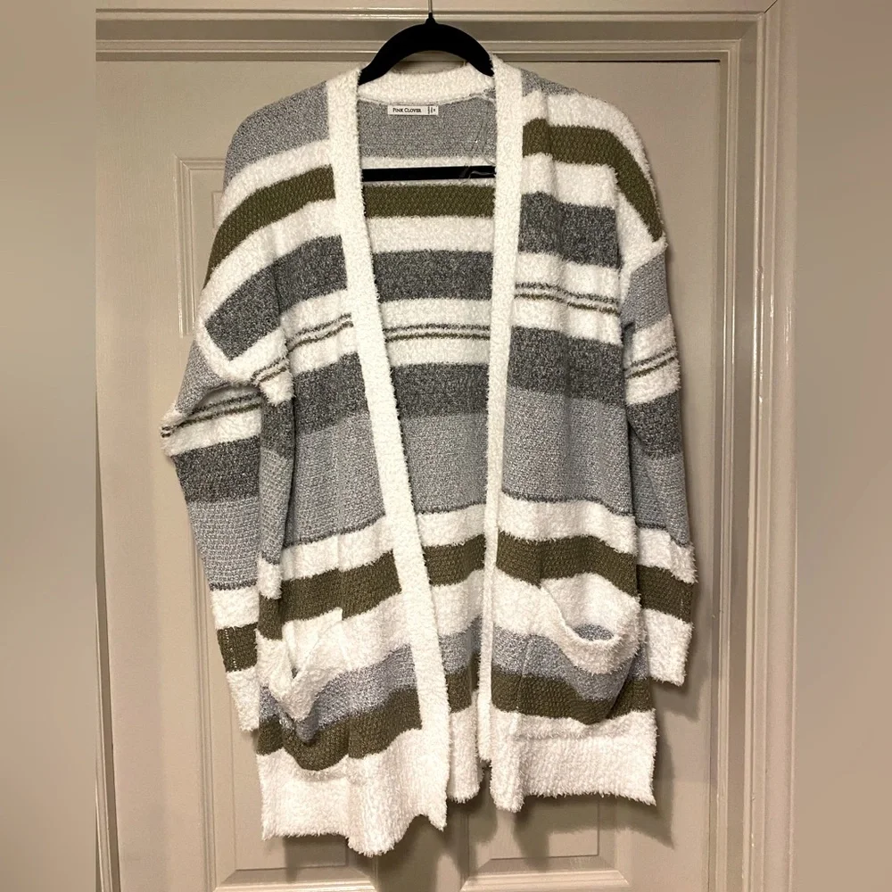 NWOT Pink Clover‎ x Stitch Fix Women’s Long Cardigan